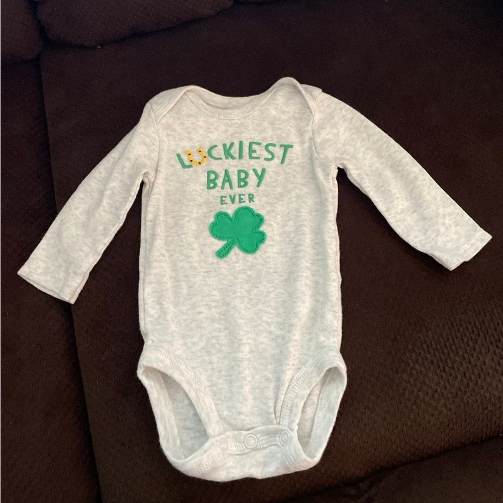 Two newborn baby outfits - Picture 8 of 10